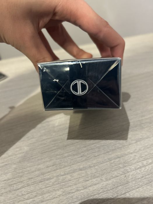 Vand parfum DAVIDOFF nou