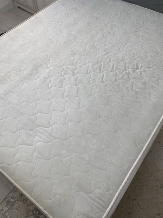Кровать двухспальная 160/200