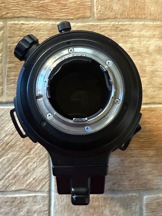 Nikon 300 mm, f2.8 VR