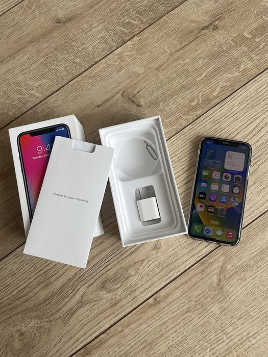 Продам iphone X 256