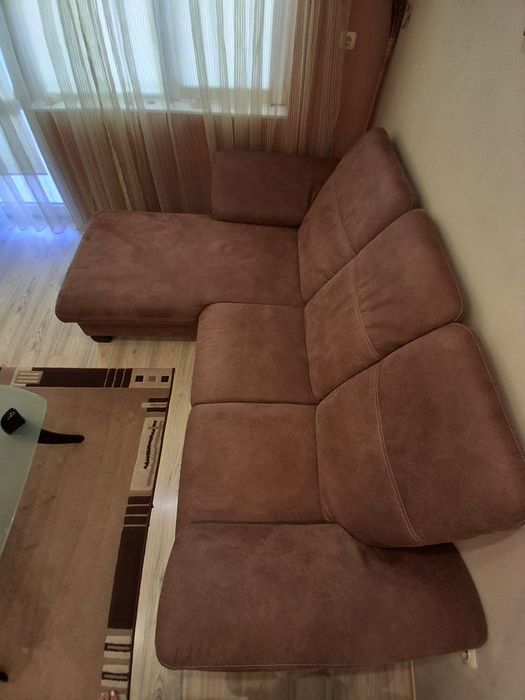 Диван ,като нов.