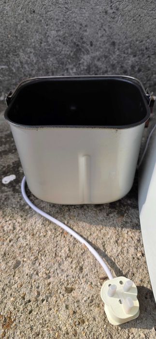 Пекарна за пекане на хляб bread maker Morphy Richards