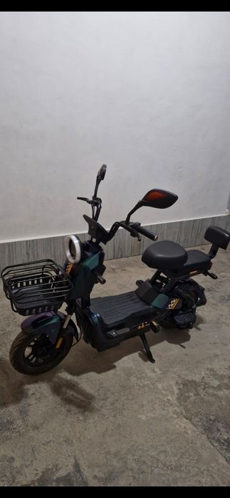 Bodo электроскутер M3