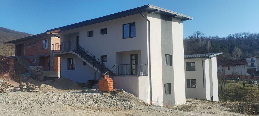 Proiect Nou 3 Vile cu 3 Apartamente