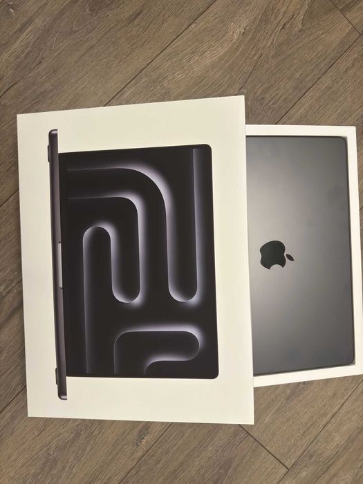 MacBook Pro M4 Max 14'', 16 Core CPU, 40 Core GPU, 64GB RAM, 1TB SSD