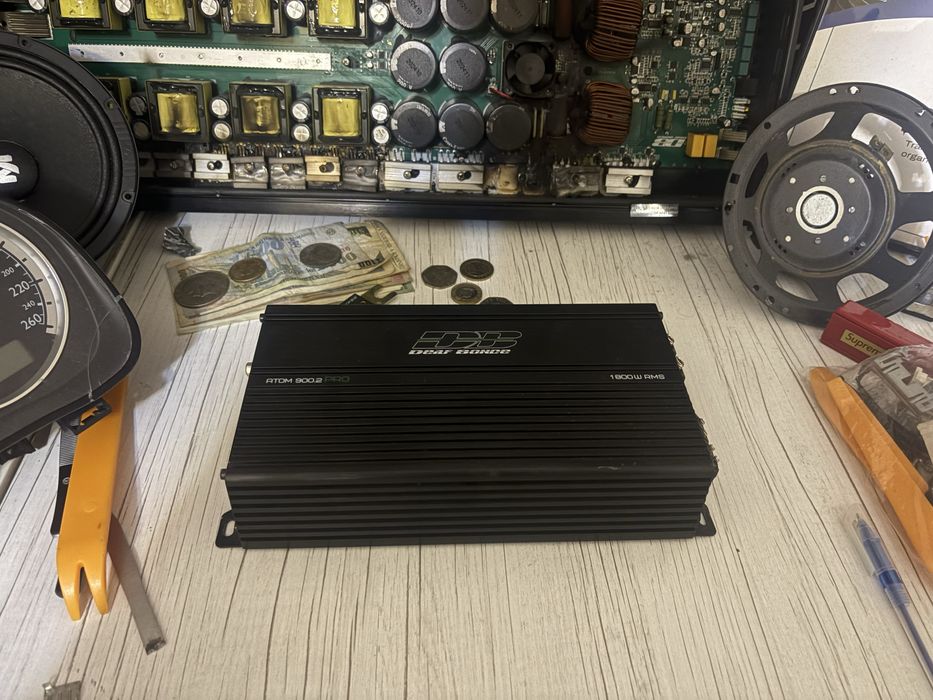 Vand amplificator deaf bonce atom 900.2