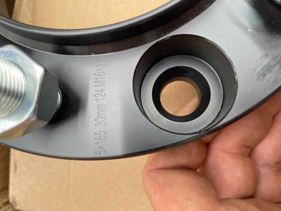 Set patru distantiere Land Rover Defender