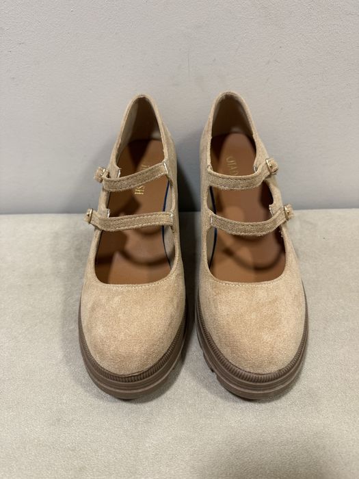 Обувки с дебел ток размер 38