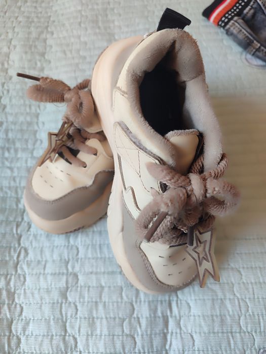 Кроссовки утеплённые 29-30р