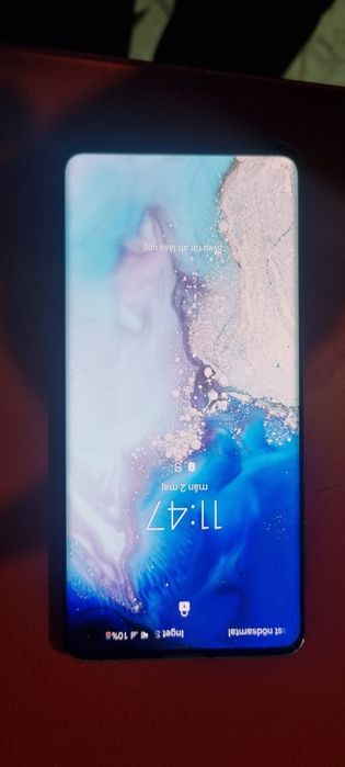 Vand telefoane pentru piese au parola