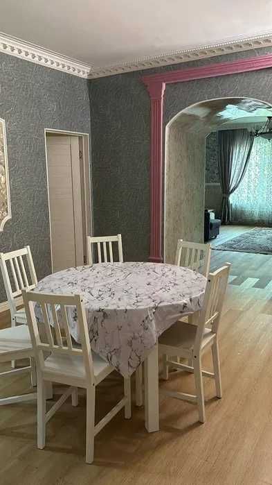 Сдается светлая 2-ком квартира на Айбеке