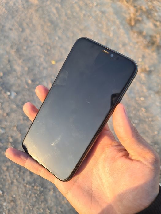 Iphone 11 pro  .