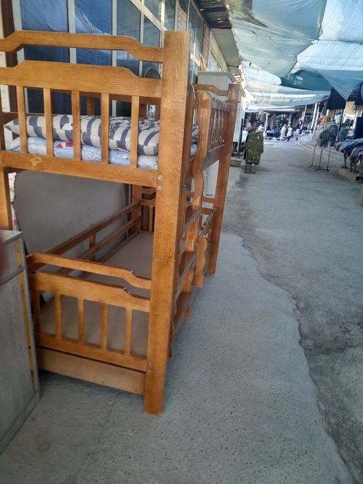 2etajlik taxtalik bolalar divani