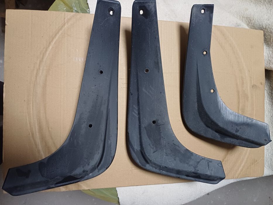 Брызговики. Ветровики. Двигатель