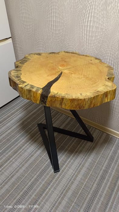 Столы с эпоксидной смолой