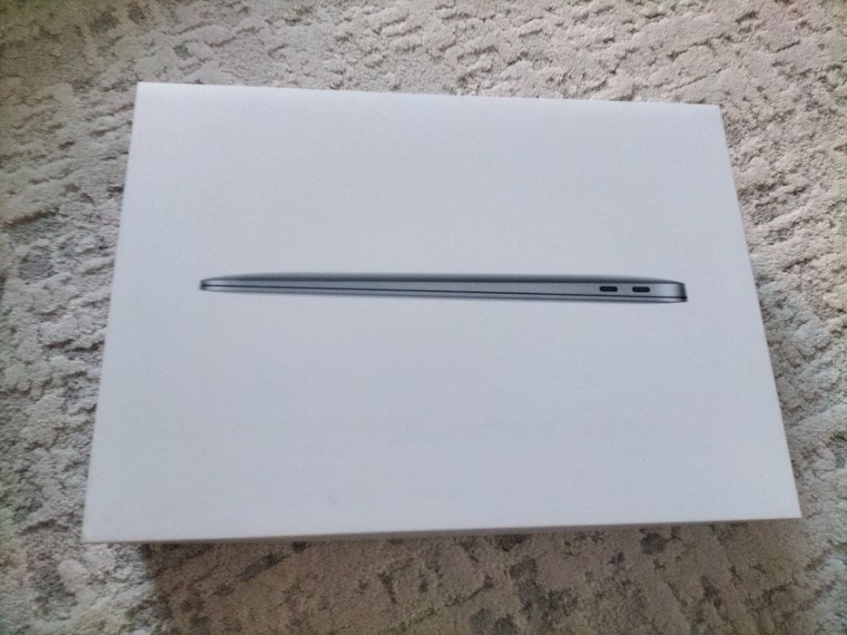 MacBook 13 в идеальном состоянии