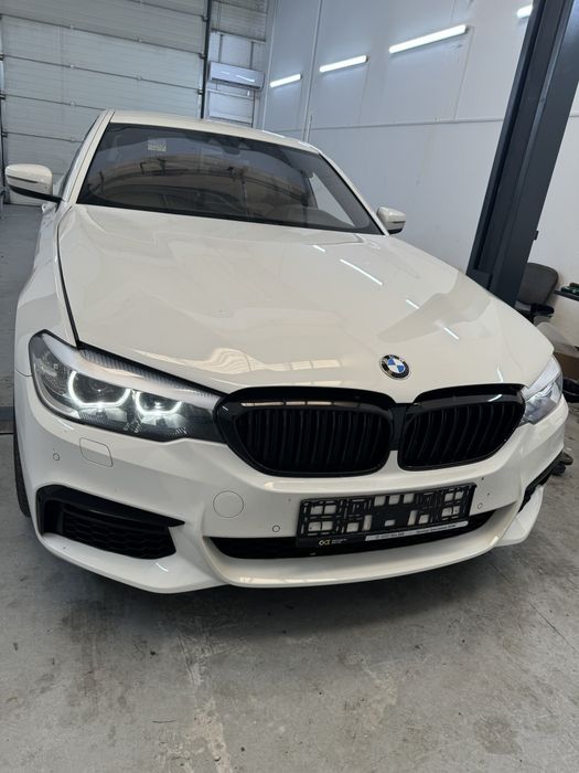 Bara fata completa BMW G30 G31 pachet M