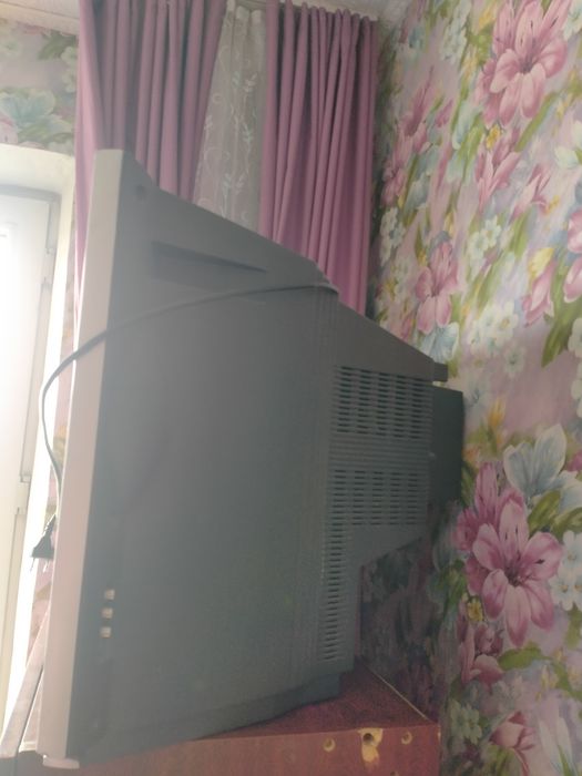 Продам телевизор LG