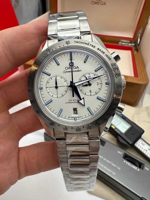 omega speedmaster chrono