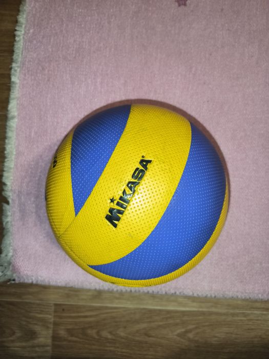 Мяч Микаса MVA300