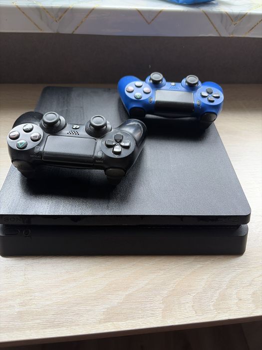 Ps4 slim  продам