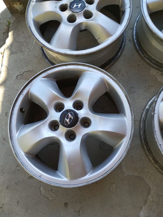 Джанти за Hyundai Santa fe 16x6.5J 2005 Г