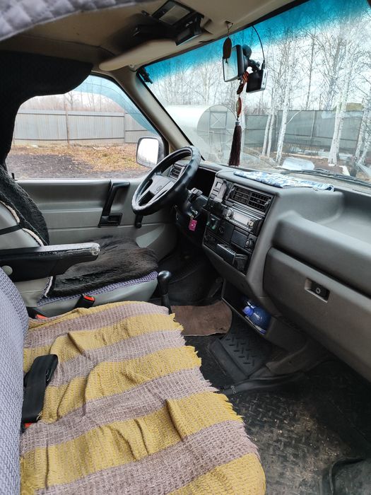 Продам Фольксваген т-4.2.5 бенз.