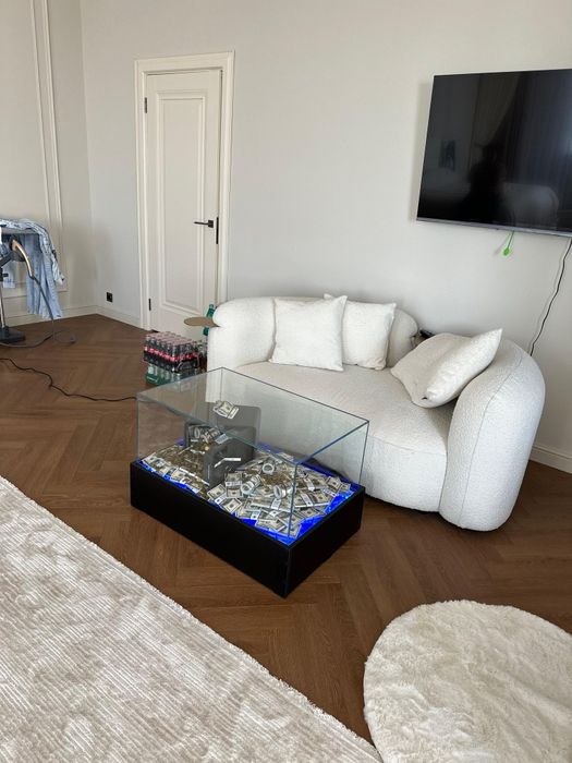 Журнальный столик Monies table