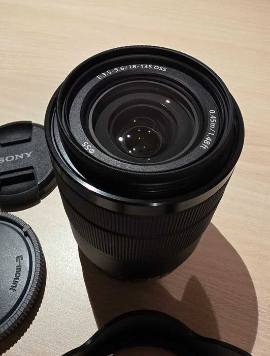 Obiectiv foto Sony 18-135mm F3.5-5.6, OSS, montură Sony-E