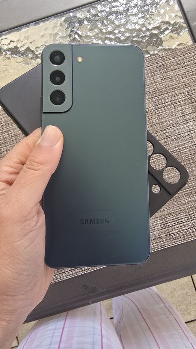Samsung S22 plus  128GB 8GB RAM