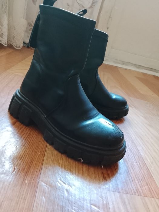 Продам обуви для девочки