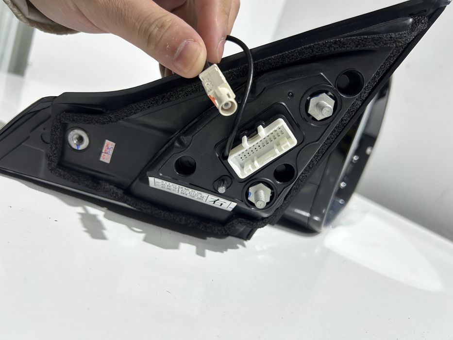 Продам коплект зеркал на changan cs55 plus