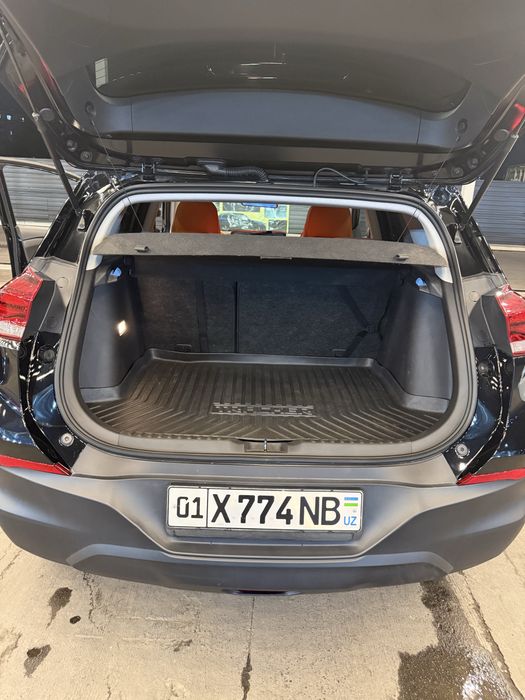 Tracker 2 Ls sotiladi