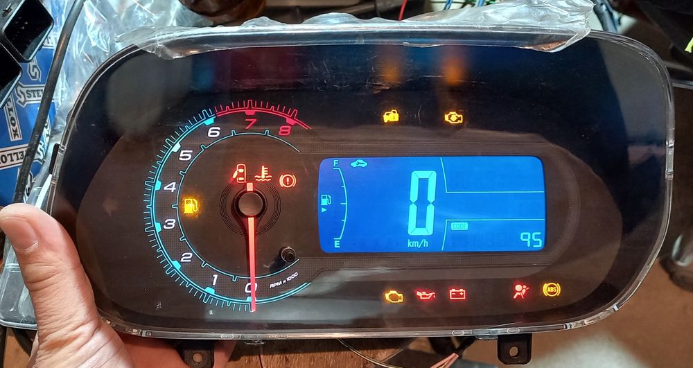 Шевроле кобальт щиток прибор