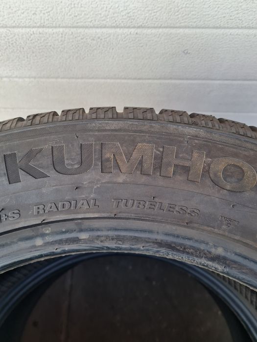 Зимни гуми 2 броя за Джип KUMHO WinterCraft WS71 255 55 R19 дот 1719