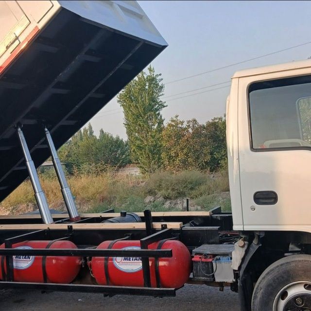 Isuzu NQR71zavot  2013