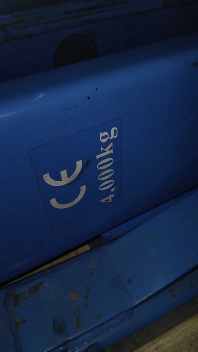 Подемник за автомобили 4 тонен