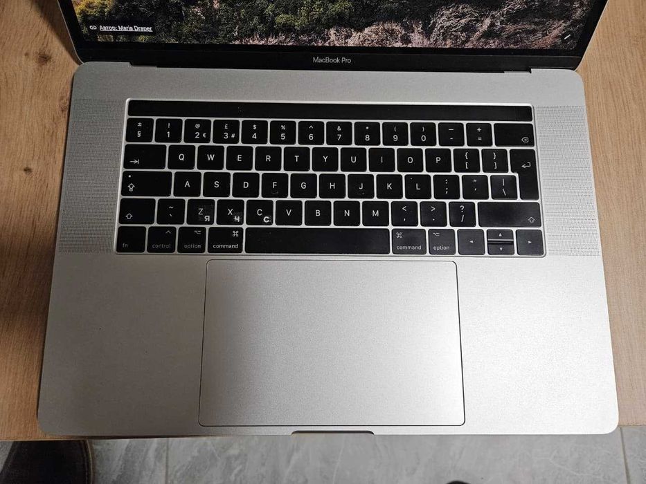 Macbook pro 15, 2017, Core i7, 16G/1Tb/ Touch Bar