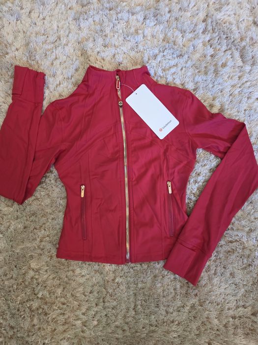 Lululemon jacket pentru sala