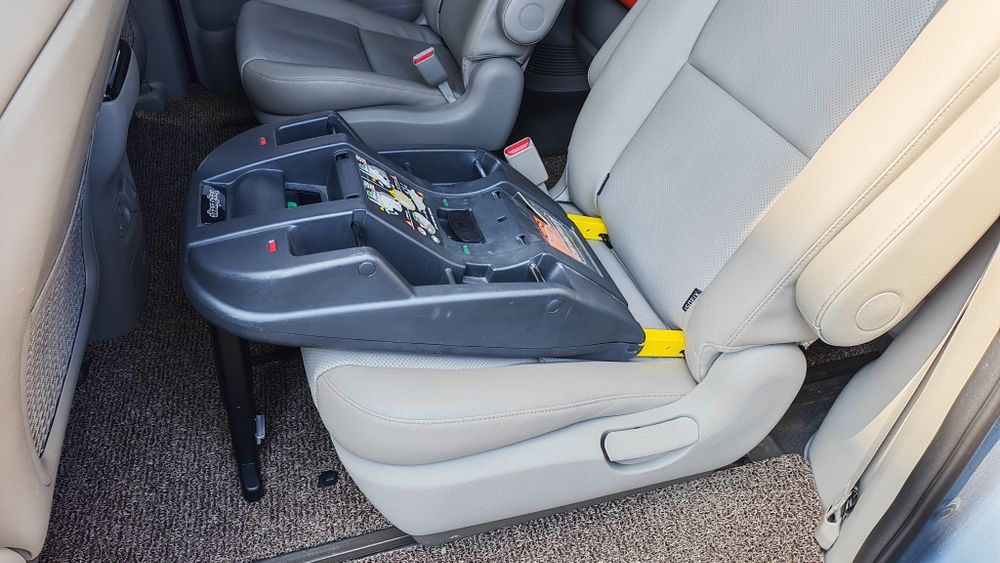 Бебешка кошница Peg Perego + ISOFIX база