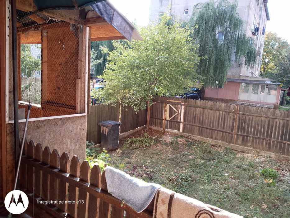 Apartament cu gradina de vanzare