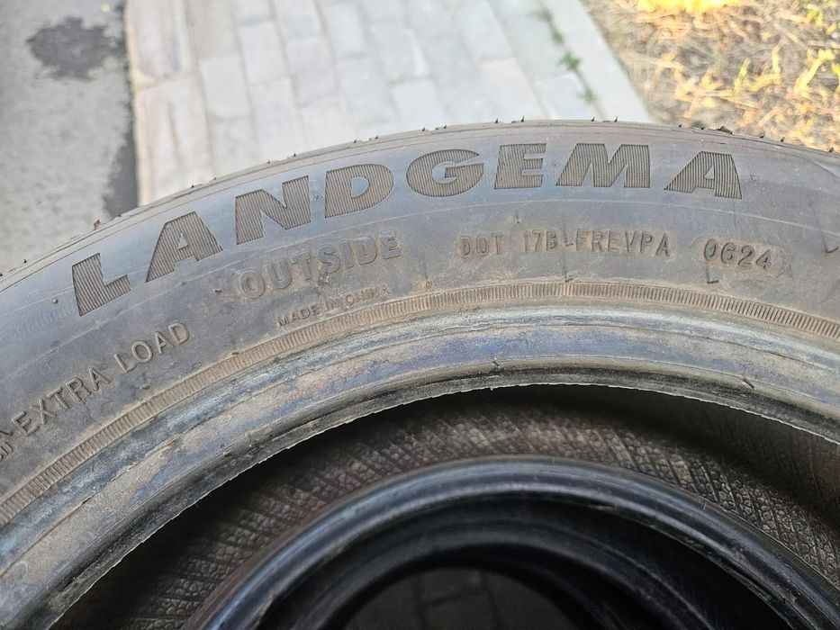 Продам шины  комплект