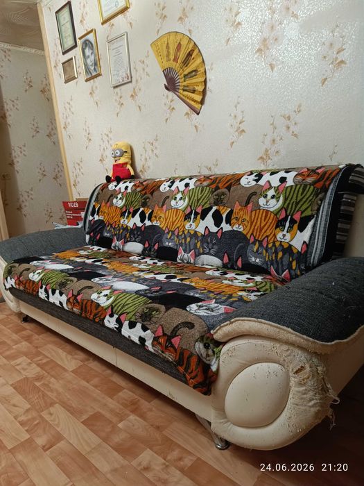 Диван отдам даром