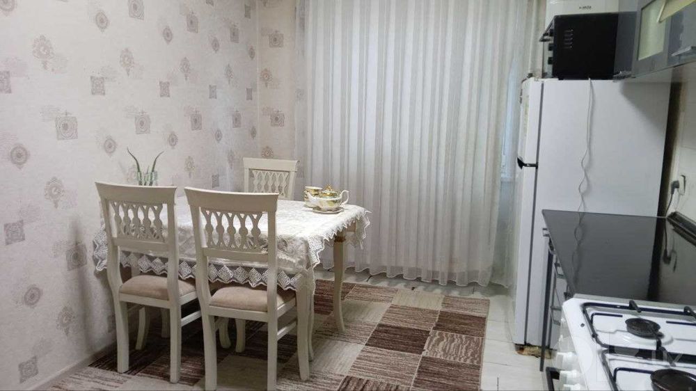 Уй сотилади 1 чи кават, Alfraganus тамон 2-хона, 50 м2+16 м2 подвал