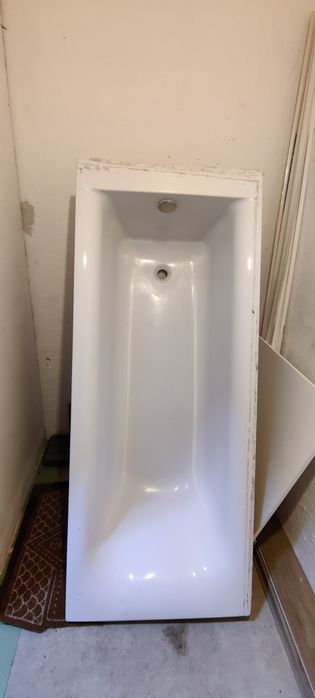 Vând cadă 169x 69 cm in stare bună