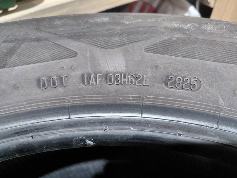 Летни гуми Continental 235/55 R18