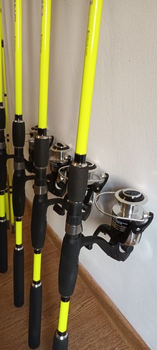 SET 4 Lansete Feeder 2.4m ROBINHAN Bolentino + 4 Mulinete IF5000