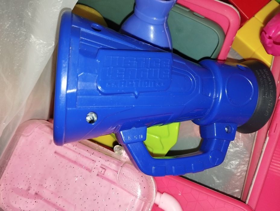 ***Продам самокат и игрушки