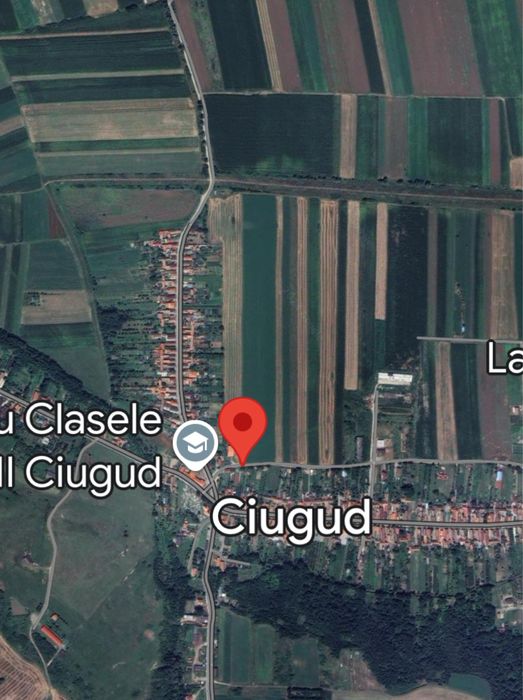Teren intravilan si extravilan in centrul Ciugudului,