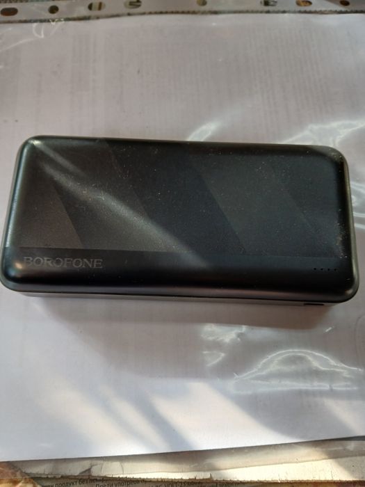 Преносимо оригинално зарядно за телефони и други